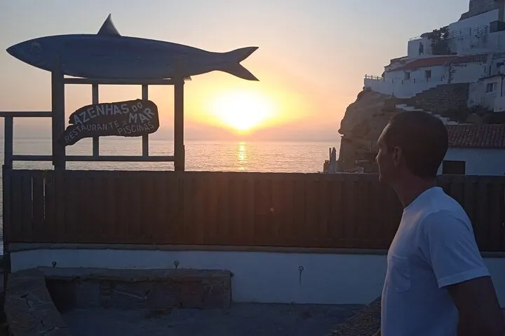 Ending a tour seeing the sunset at Azenhas do Mar
