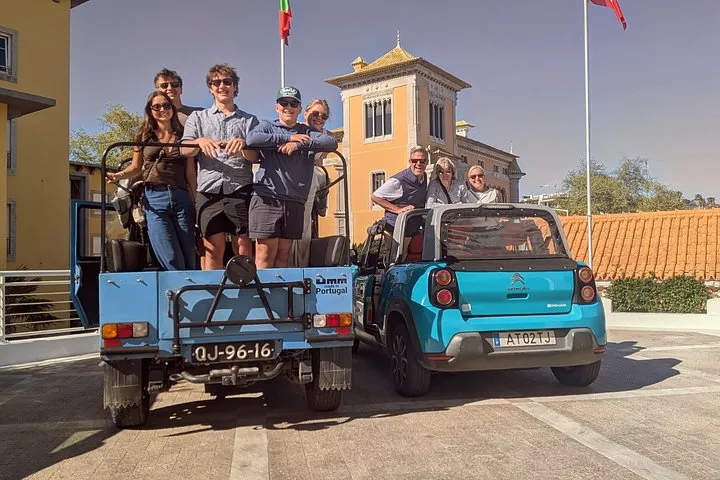 Private Sintra Tour Palaces and Coast by Vintage Car or Jeep, photo 11
