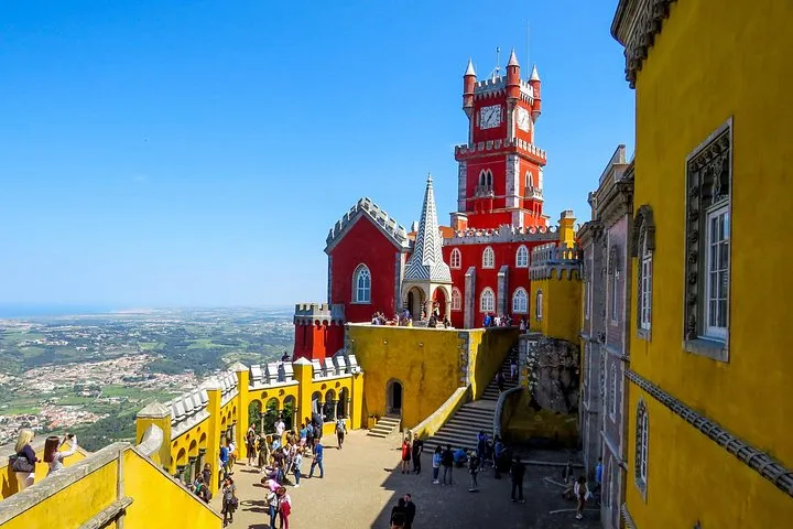 Sintra, Pena Palace, Quinta da Regaleira & Cascais Group Tour, photo 11