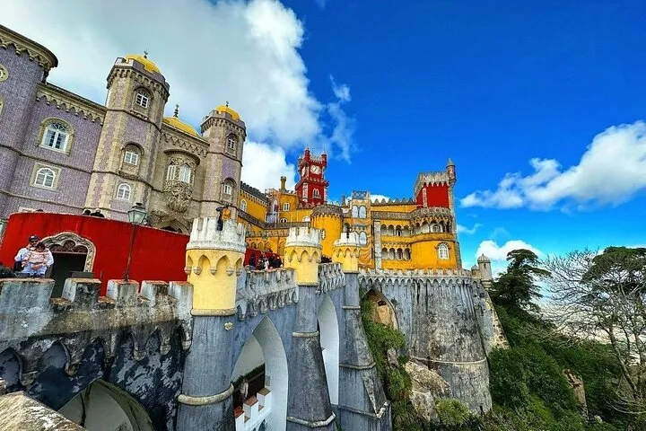 Sintra Private Tour with Tickets: Pena Palace & Moorish Castle, photo 15