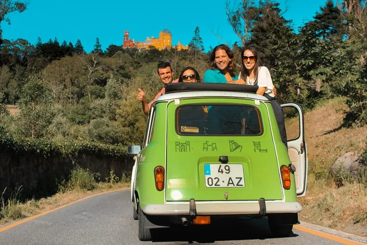Private Sintra Tour Palaces and Coast by Vintage Car or Jeep, photo 16