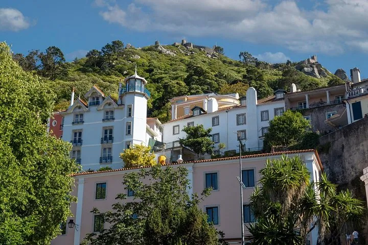 Sintra, Pena Palace, Quinta da Regaleira & Cascais Group Tour, photo 17