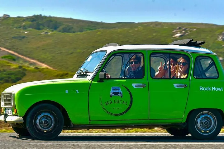 Private Sintra Tour Palaces and Coast by Vintage Car or Jeep, photo 23