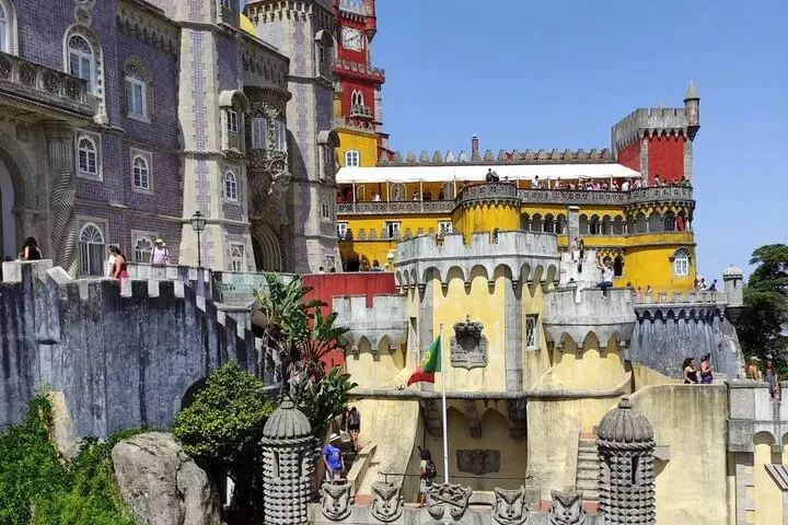 Sintra Private Tour with Tickets: Pena Palace & Moorish Castle, photo 27