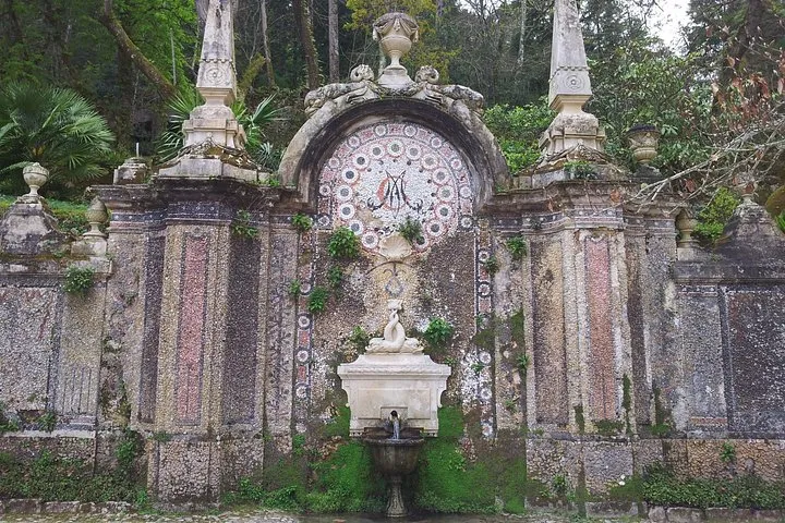 Regaleira fountain