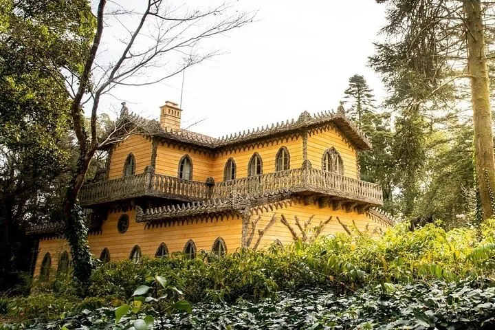Sintra Private Tour with Tickets: Pena Palace & Moorish Castle, photo 37