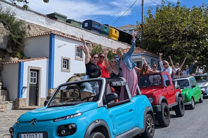 Private Sintra Tour Palaces and Coast by Vintage Car or Jeep, photo 4