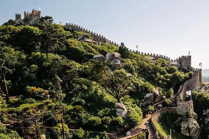 Small Group Tour: Sintra, Pena Palace, Moorish Castle & Cascais, photo 4
