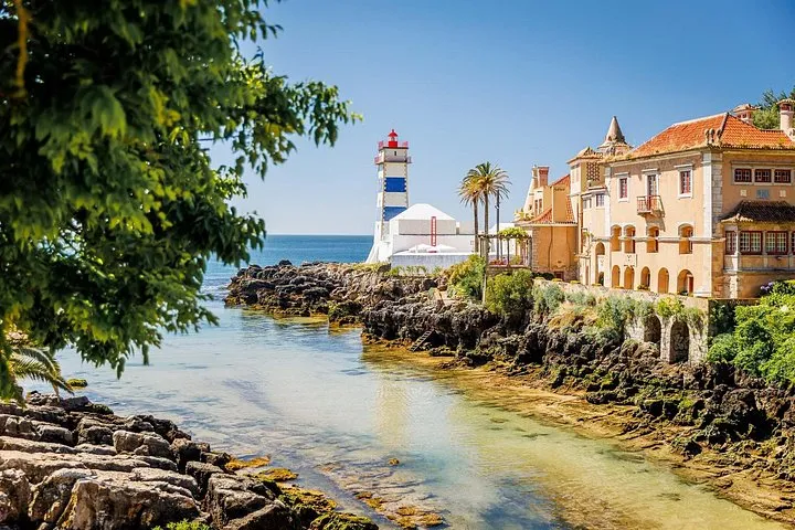 The refreshing beach town Cascais where you will experience the wonders of portuguese beaches surrounded by palaces and nature.
