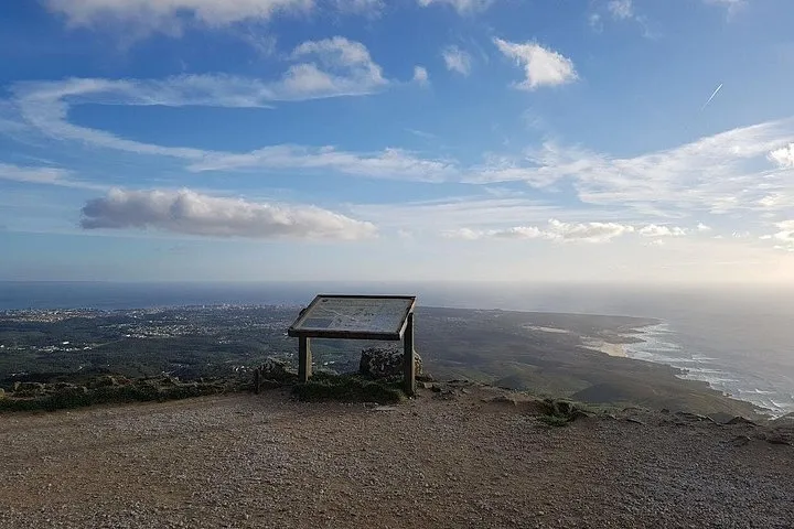 Small Group Tour: Sintra, Pena Palace, Moorish Castle & Cascais, photo 6