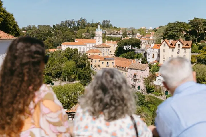 Small-Group Sintra, Pena, Regaleira & Cascais with Tickets, photo 6