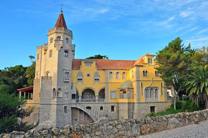 Guided Tour to Sintra, Pena, Regaleira, Cabo da Roca and Cascais, photo 7