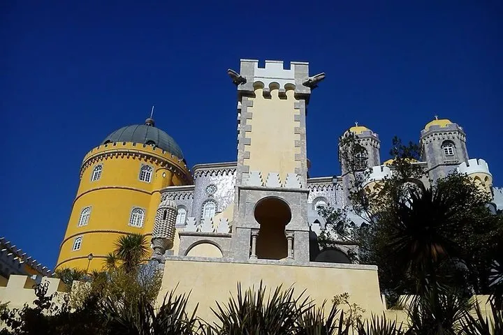 Sintra, Pena Palace, Cabo Roca, Cascais Small Group from Lisbon, photo 9